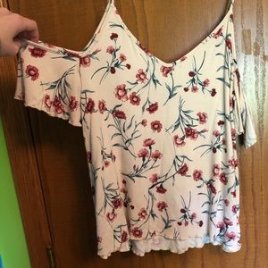American Eagle Off the shoulder top